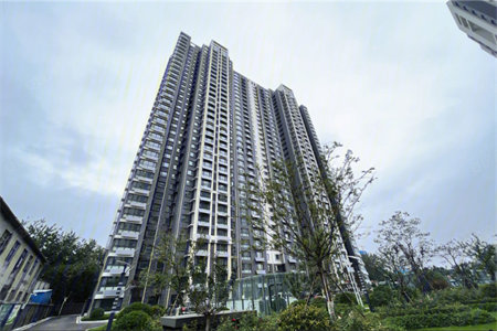 出售正华公寓2室2厅1卫74.97m2简单装修